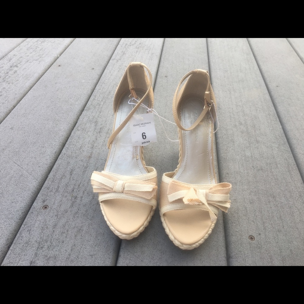 Nude Wedges